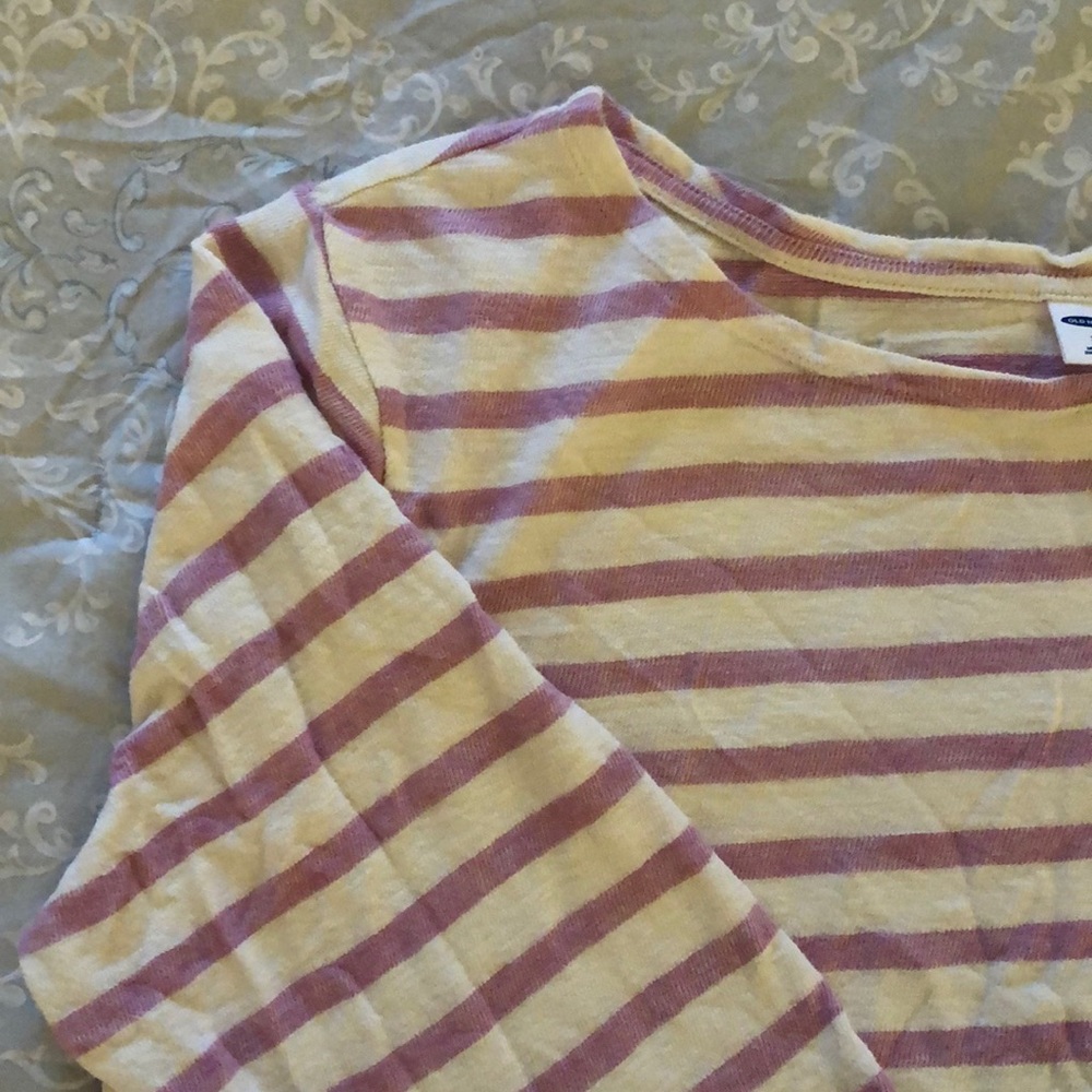 Striped 3/4 sleeve top with knot detail at bottom